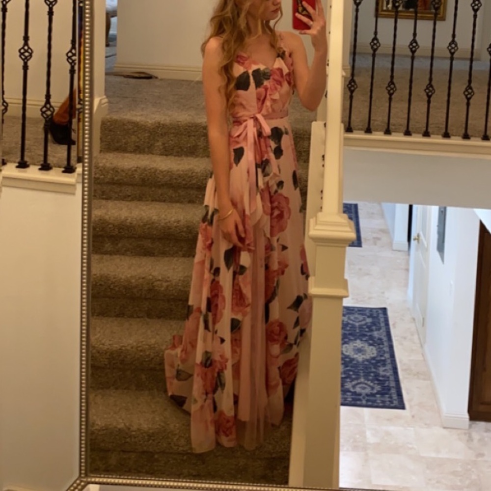 Floral strapless gown, perfect condition!